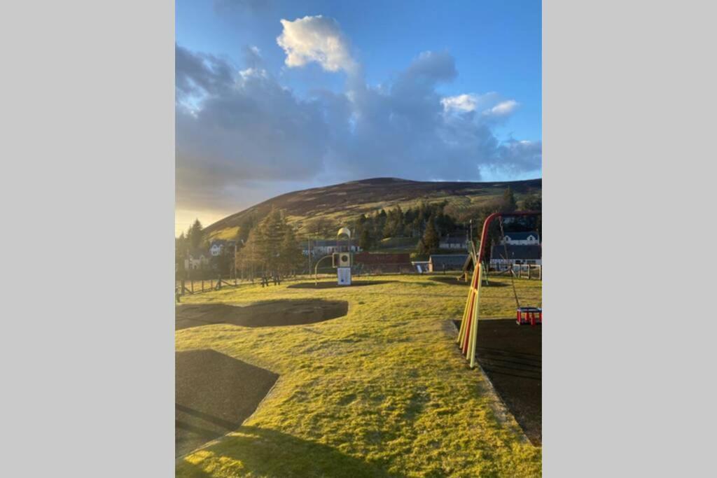 Glendyne Cottages, Highest Village In Scotland Wanlockhead Exterior photo